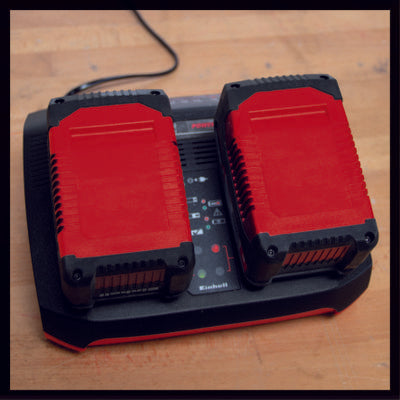 Kit Inicio Cargador + batería 18V Power X-Change Twin Charger + 2*3,0Ah 